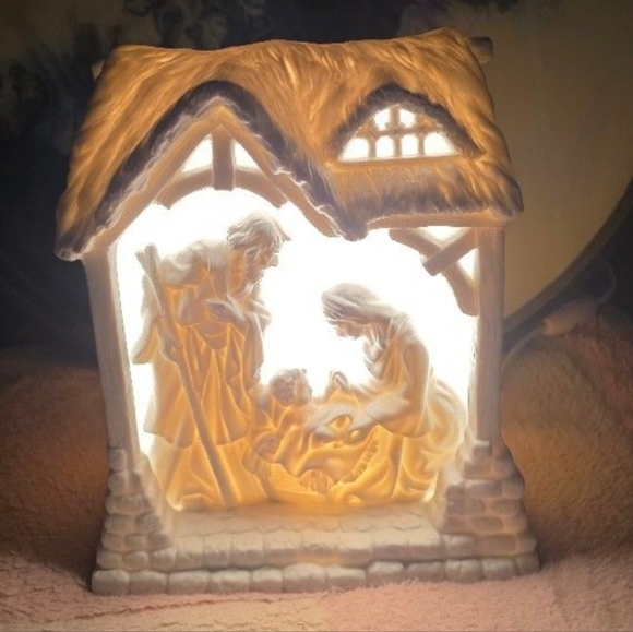 Department 56 Lighted Nativity Christmas Tabletop Lighted Display Inspirational - Picture 3 of 8